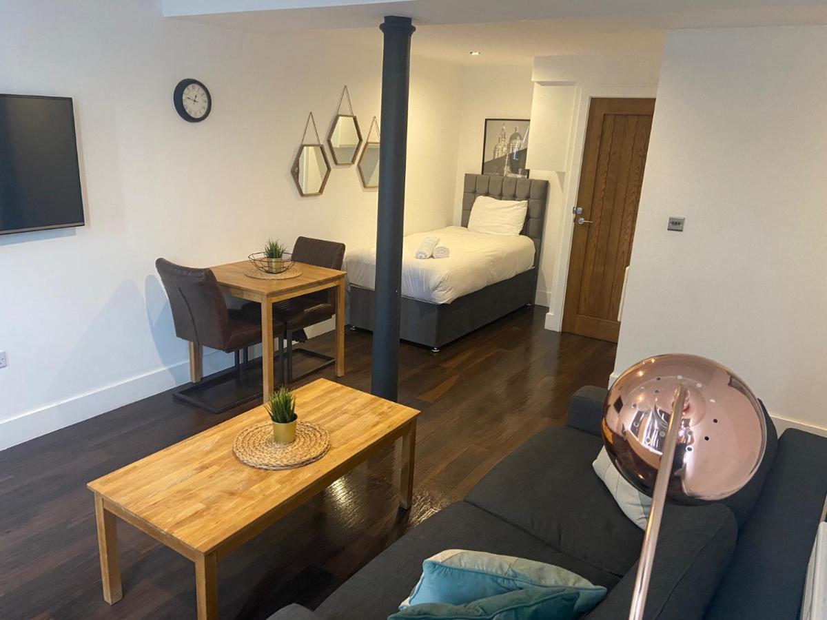 Central Aparthotel By Ustay Liverpool Esterno foto