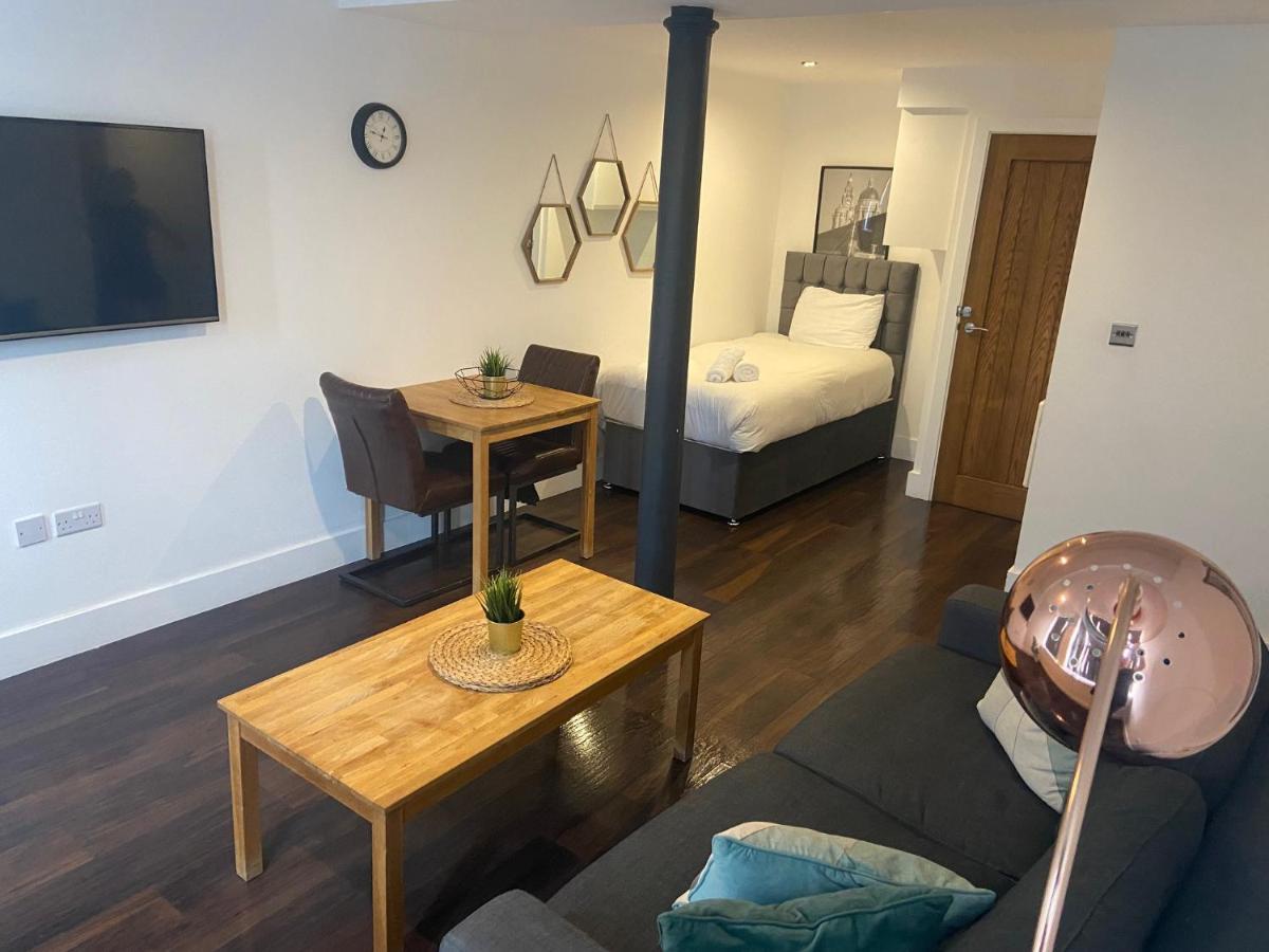 Central Aparthotel By Ustay Liverpool Esterno foto