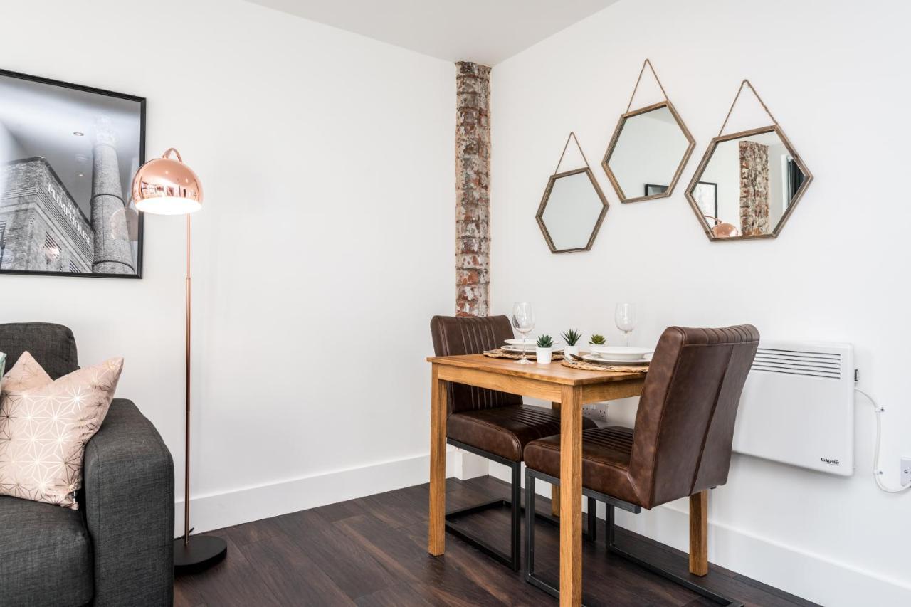 Central Aparthotel By Ustay Liverpool Esterno foto
